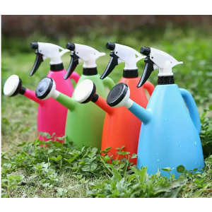 1 pc Durable Plastic Watering Can 5.5"